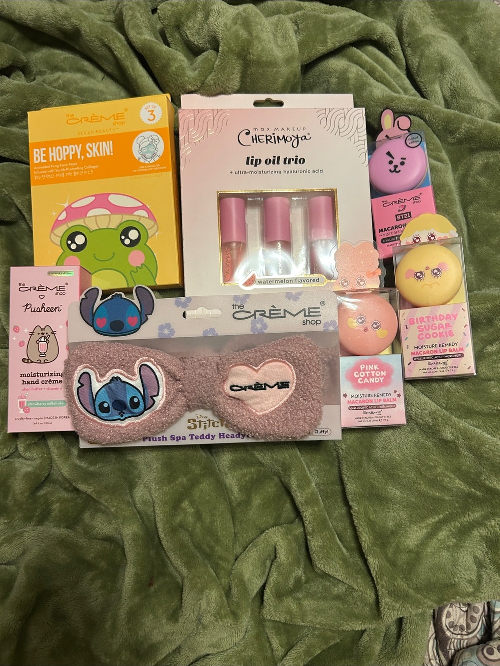 The Creme Shop Bundle 7 piece set